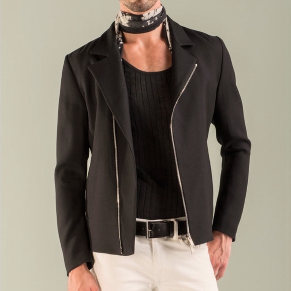 Jeffrey Rudes jacket.
